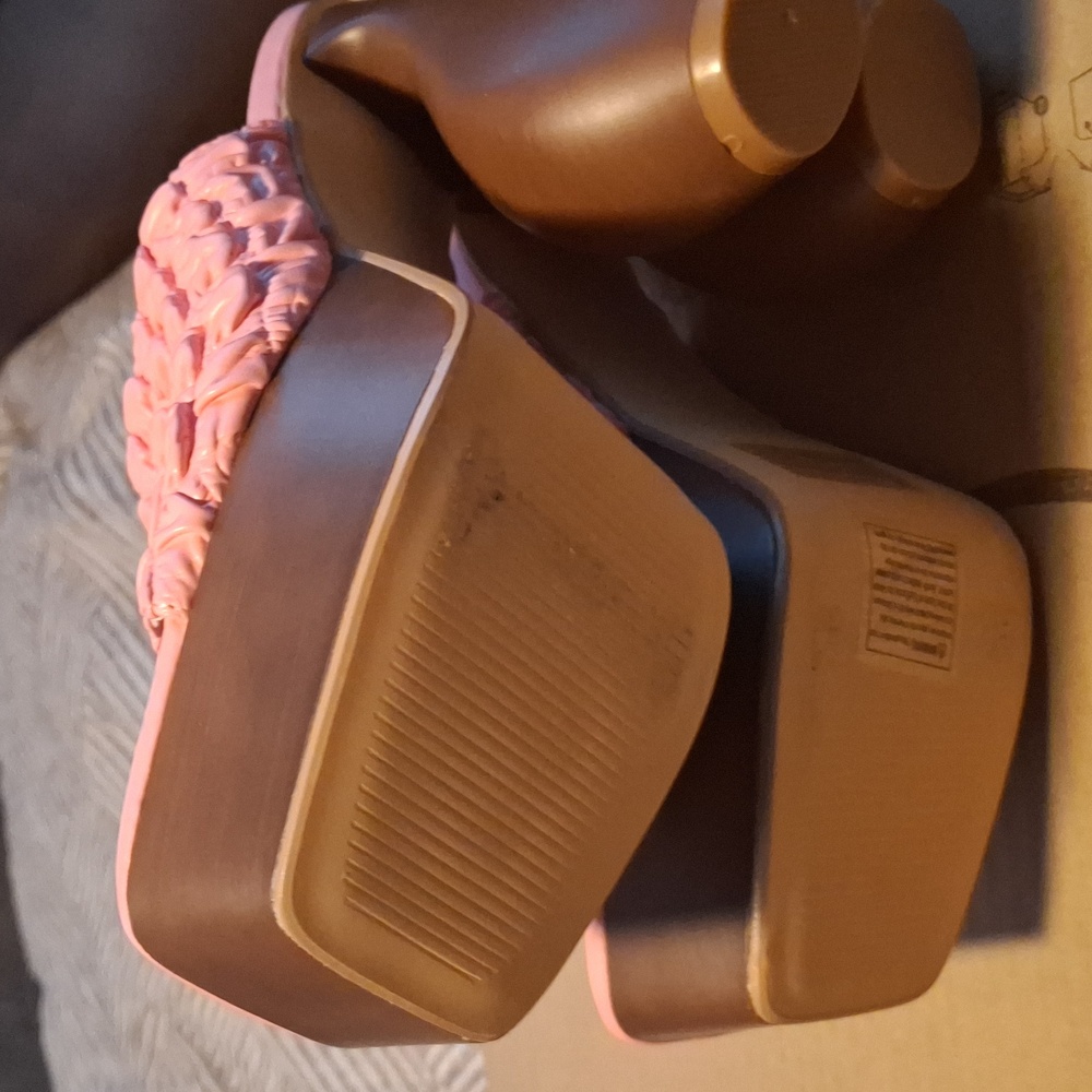 Pink Ruched Slide Sandals - Picture 4 of 4